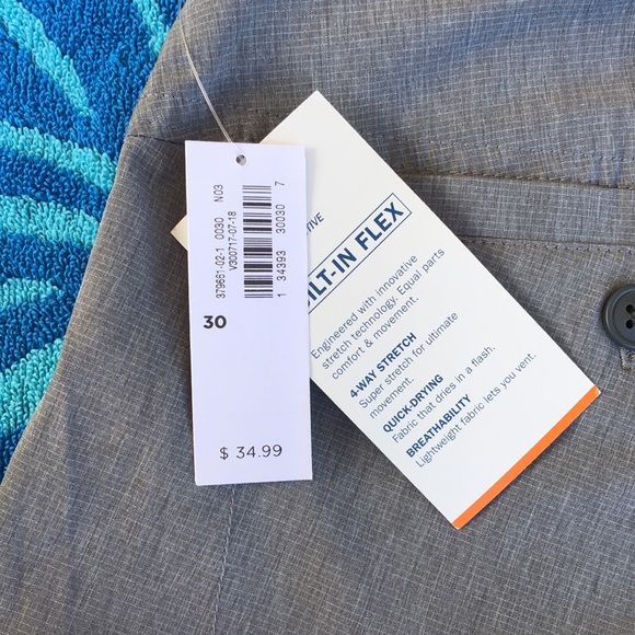 NWT Old Navy Active Shorts - Picture 4 of 4